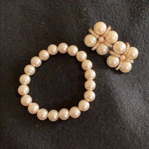 Faux Pearl Earrings & Stretch Bracelet